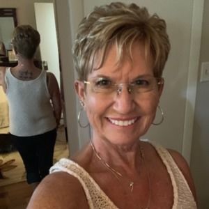 Meet your Posher, Linda